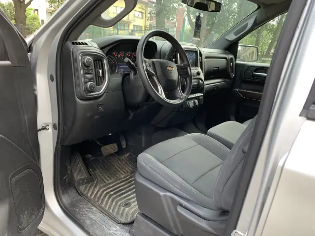 CHEVROLET SILVERADO 1500 LT 4X4 