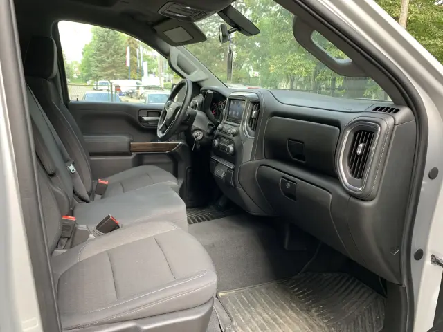 CHEVROLET SILVERADO 1500 LT 4X4 
