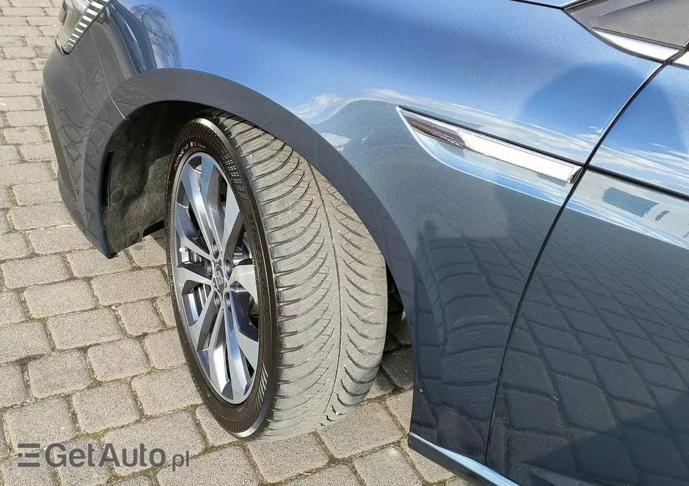 RENAULT Megane Grandtour TCe 140 GPF INTENS