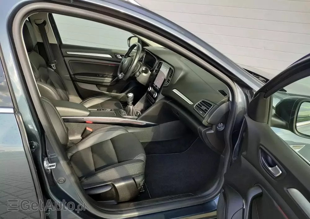 RENAULT Megane Grandtour TCe 140 GPF INTENS