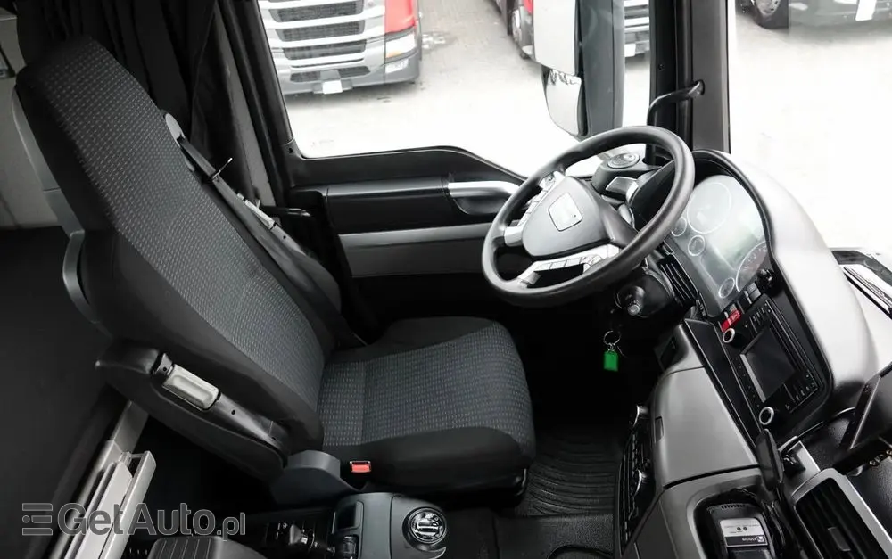 MAN MAN TGS 35.480 / 8x4 / HDS HIAB 288 EP-5 wysów : 12.7 M / SKRZYNIOWY - 7,4 M / UDŹWIG : 9400 KG / EURO 6 / STEROWANIE RADIOWE 