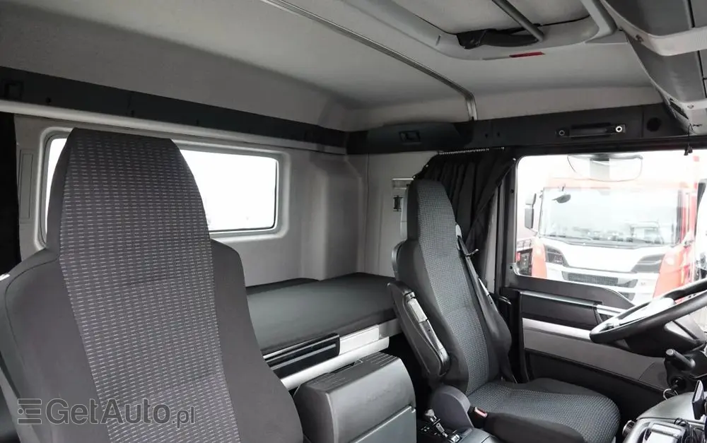 MAN MAN TGS 35.480 / 8x4 / HDS HIAB 288 EP-5 wysów : 12.7 M / SKRZYNIOWY - 7,4 M / UDŹWIG : 9400 KG / EURO 6 / STEROWANIE RADIOWE 