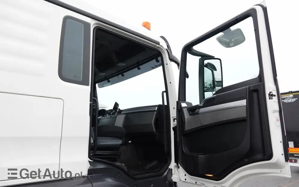MAN MAN TGS 35.480 / 8x4 / HDS HIAB 288 EP-5 wysów : 12.7 M / SKRZYNIOWY - 7,4 M / UDŹWIG : 9400 KG / EURO 6 / STEROWANIE RADIOWE 