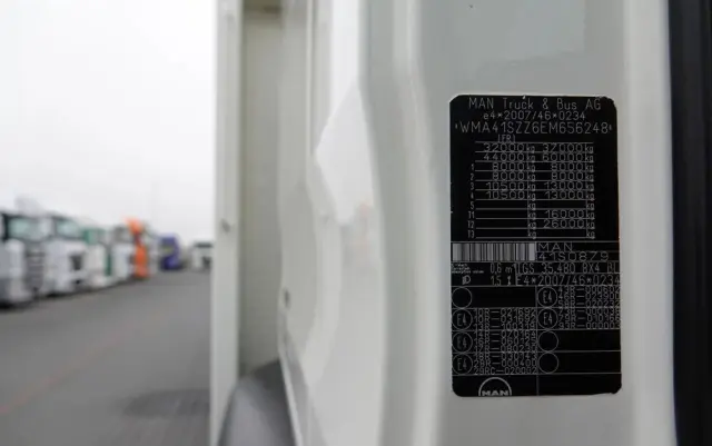 MAN MAN TGS 35.480 / 8x4 / HDS HIAB 288 EP-5 wysów : 12.7 M / SKRZYNIOWY - 7,4 M / UDŹWIG : 9400 KG / EURO 6 / STEROWANIE RADIOWE 