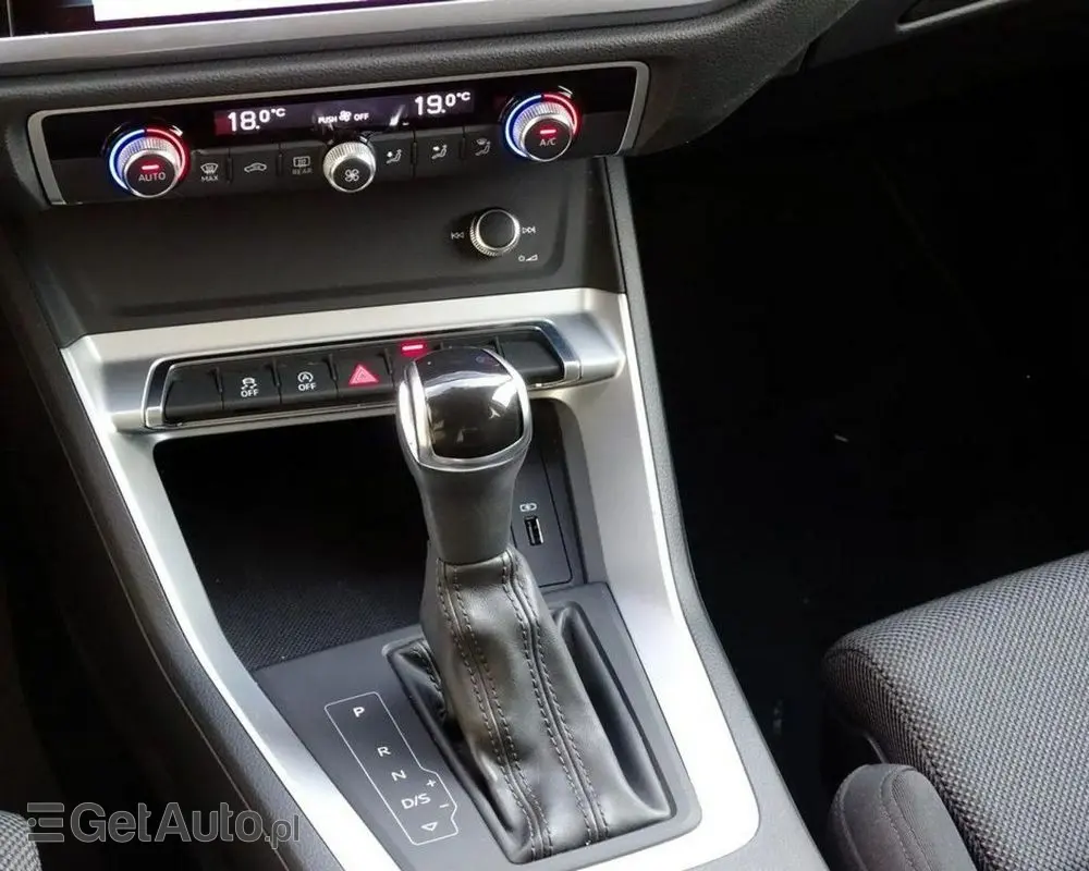 AUDI Q3 2.0 TDI Sport S tronic