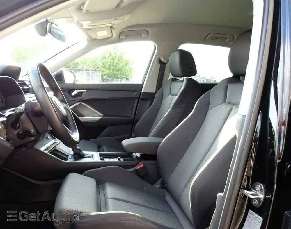 AUDI Q3 2.0 TDI Sport S tronic