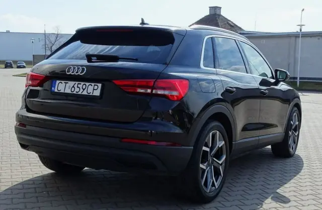 AUDI Q3 2.0 TDI Sport S tronic