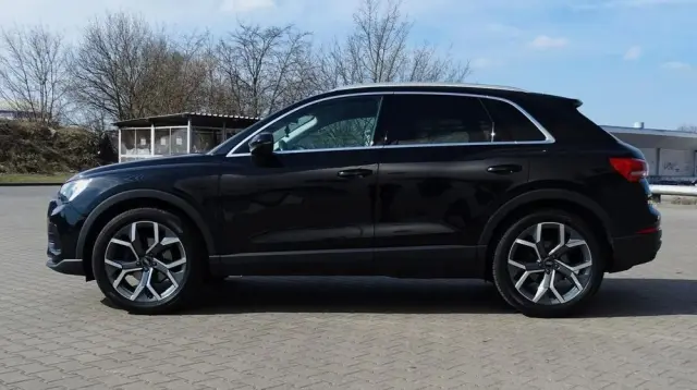 AUDI Q3 2.0 TDI Sport S tronic