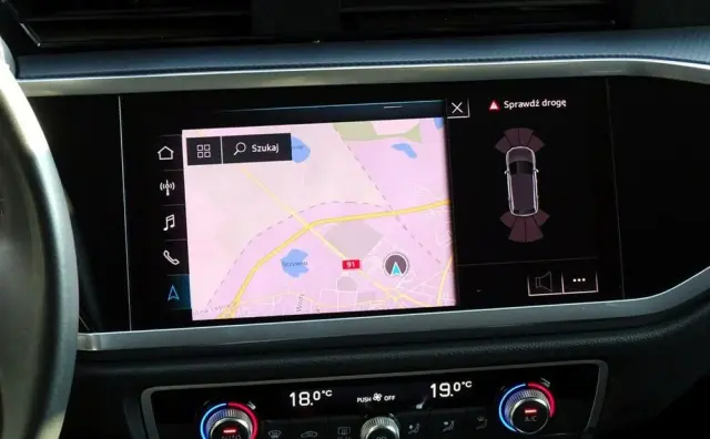 AUDI Q3 2.0 TDI Sport S tronic