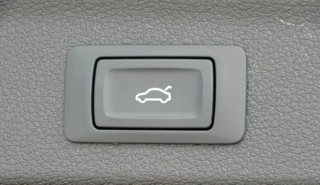 AUDI Q3 2.0 TDI Sport S tronic