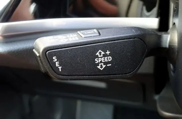 AUDI Q3 2.0 TDI Sport S tronic