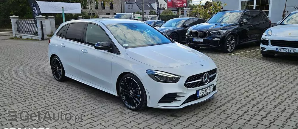 MERCEDES-BENZ Klasa B 200 d AMG Line 8G-DCT