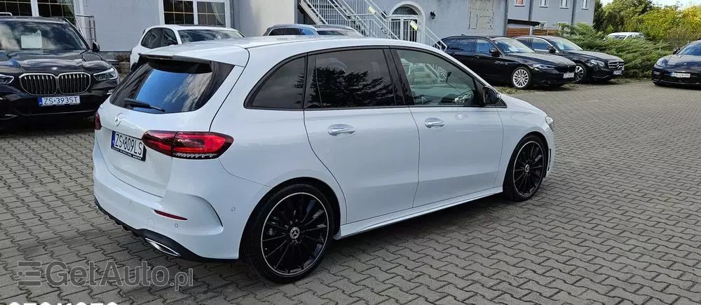 MERCEDES-BENZ Klasa B 200 d AMG Line 8G-DCT