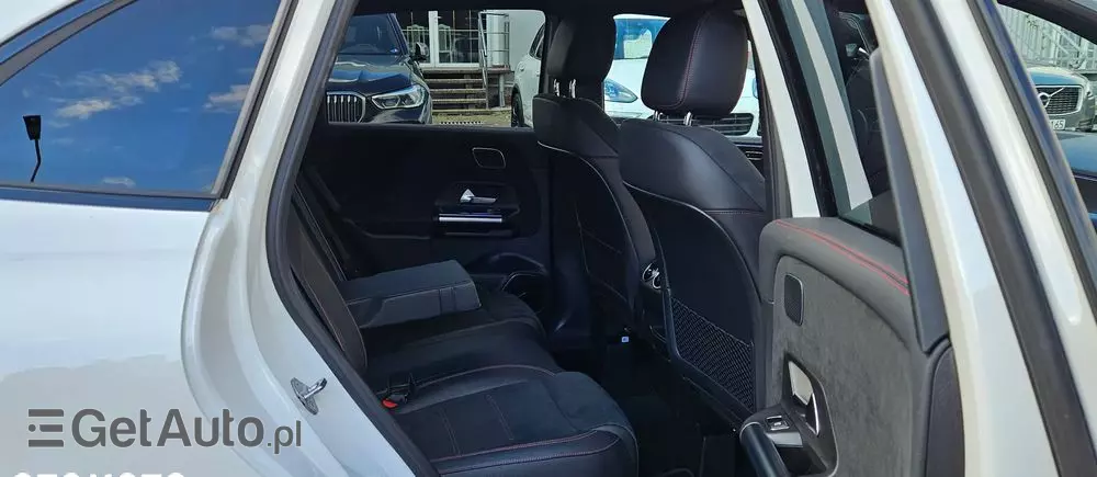 MERCEDES-BENZ Klasa B 200 d AMG Line 8G-DCT