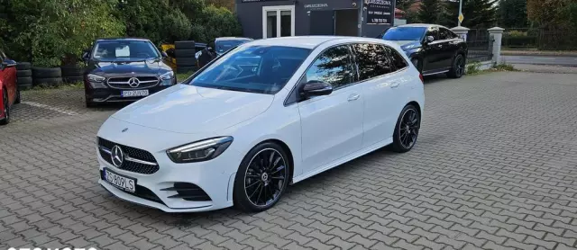 MERCEDES-BENZ Klasa B 200 d AMG Line 8G-DCT