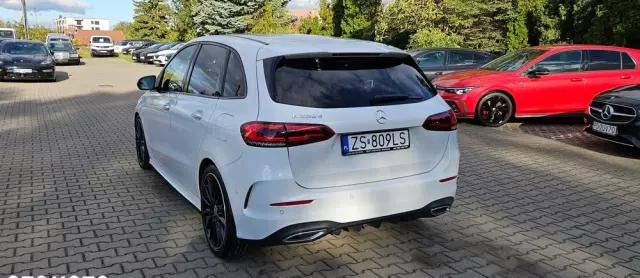 MERCEDES-BENZ Klasa B 200 d AMG Line 8G-DCT