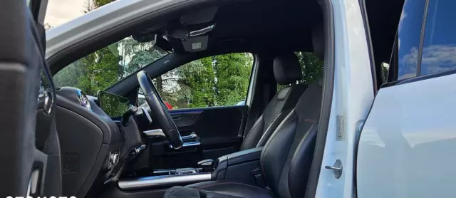 MERCEDES-BENZ Klasa B 200 d AMG Line 8G-DCT