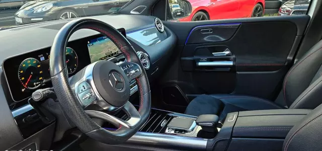 MERCEDES-BENZ Klasa B 200 d AMG Line 8G-DCT