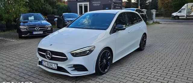 MERCEDES-BENZ Klasa B 200 d AMG Line 8G-DCT