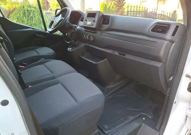 RENAULT Master 2.3 D 136 KM Salon PL 