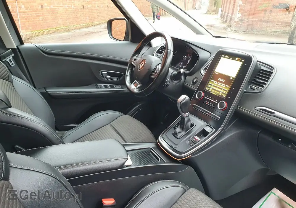 RENAULT Scenic TCe 140 GPF EDC INTENS