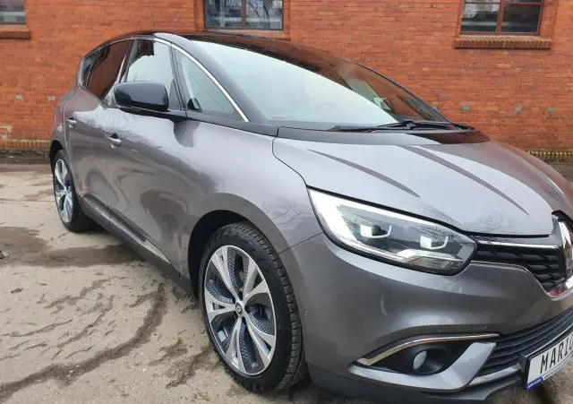 RENAULT Scenic TCe 140 GPF EDC INTENS