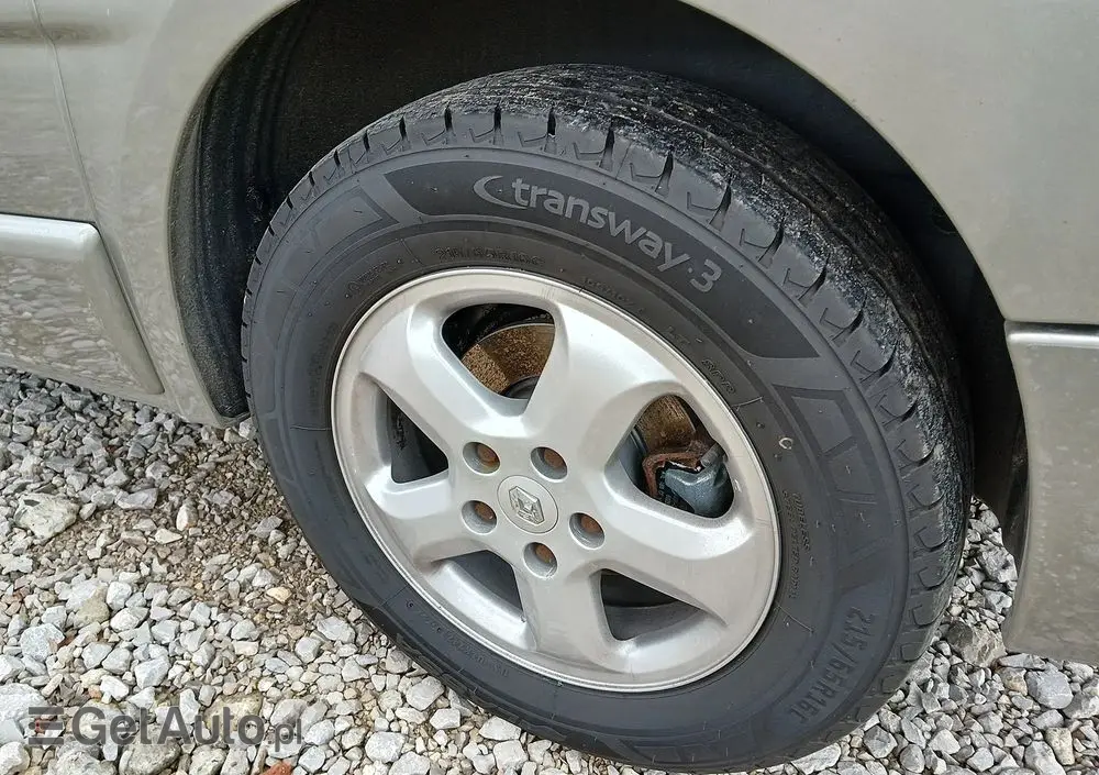 RENAULT Trafic FAP Passenger Black Edition