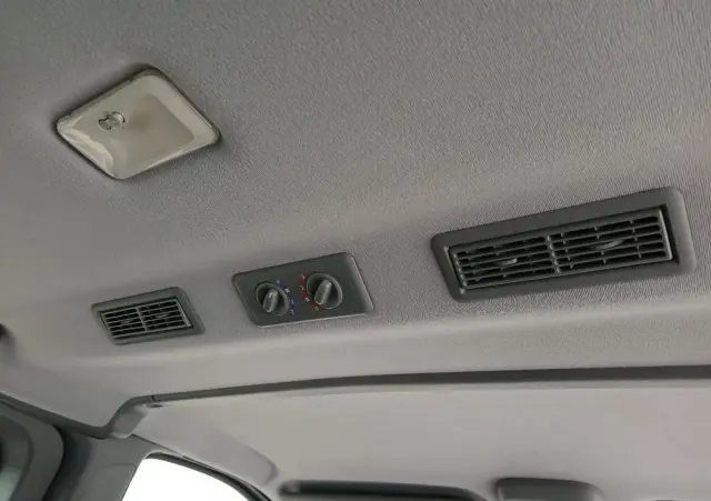 RENAULT Trafic FAP Passenger Black Edition