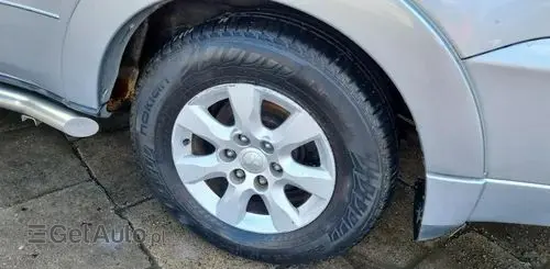 MITSUBISHI Pajero 