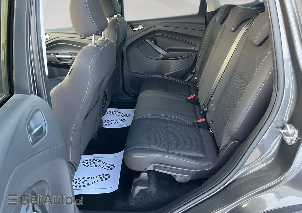 FORD Kuga 1.5 EcoBoost 2x4 Titanium