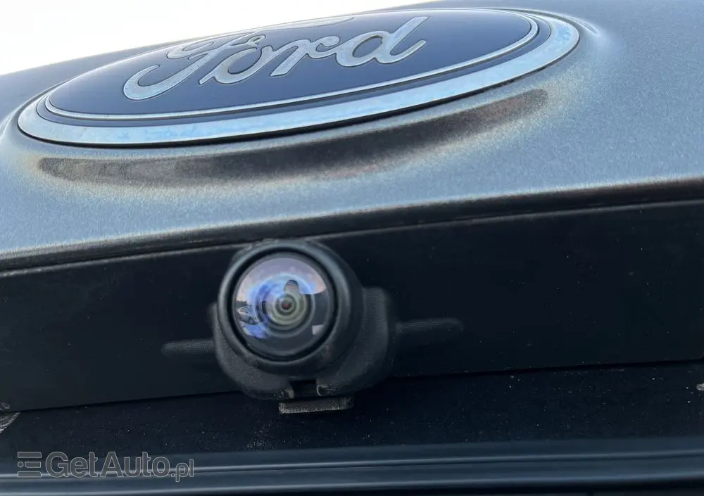 FORD Kuga 1.5 EcoBoost 2x4 Titanium