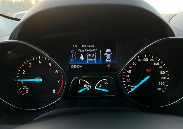 FORD Kuga 1.5 EcoBoost 2x4 Titanium