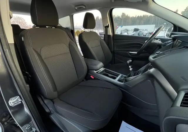 FORD Kuga 1.5 EcoBoost 2x4 Titanium