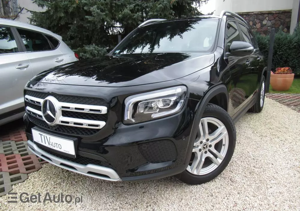 MERCEDES-BENZ GLB 200 7G-DCT
