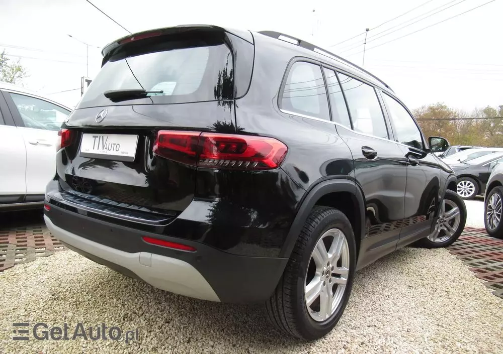 MERCEDES-BENZ GLB 200 7G-DCT