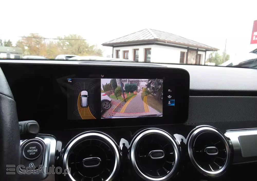 MERCEDES-BENZ GLB 200 7G-DCT