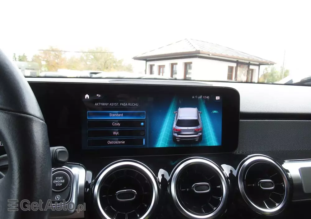 MERCEDES-BENZ GLB 200 7G-DCT