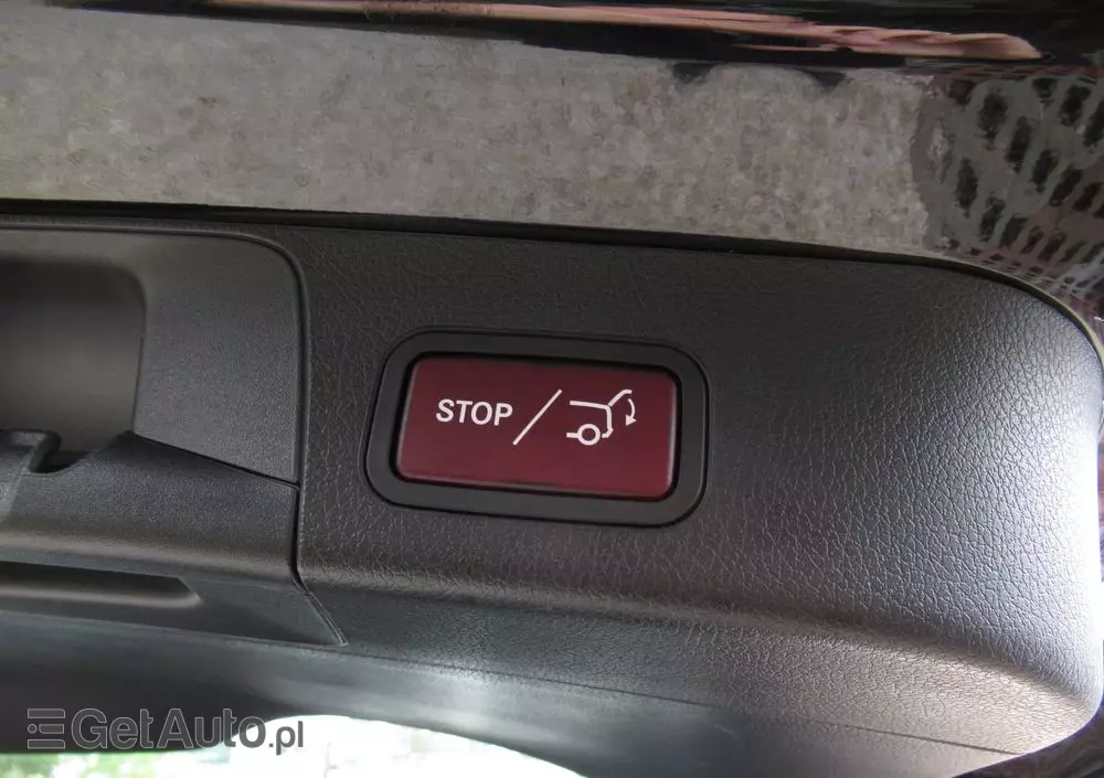 MERCEDES-BENZ GLB 200 7G-DCT