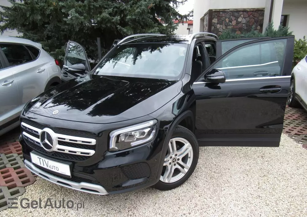 MERCEDES-BENZ GLB 200 7G-DCT