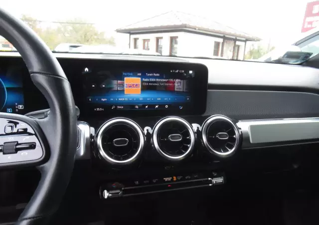 MERCEDES-BENZ GLB 200 7G-DCT