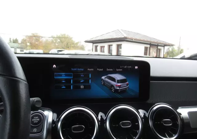 MERCEDES-BENZ GLB 200 7G-DCT