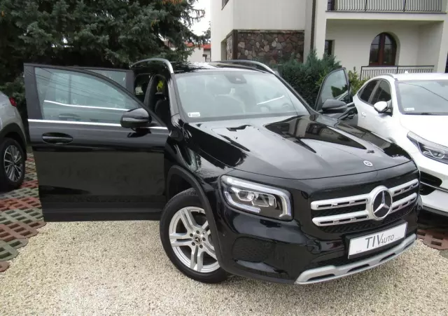 MERCEDES-BENZ GLB 200 7G-DCT
