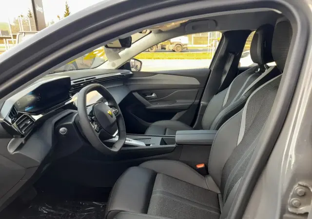 PEUGEOT 308 1.2 PureTech Allure S&S EAT8