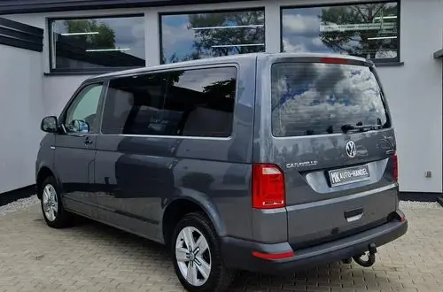 VOLKSWAGEN Caravelle 