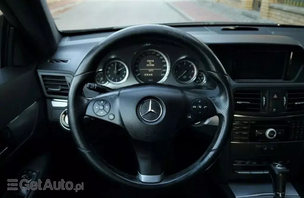 MERCEDES-BENZ Klasa E 
