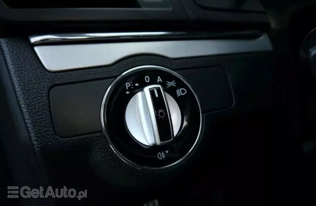 MERCEDES-BENZ Klasa E 