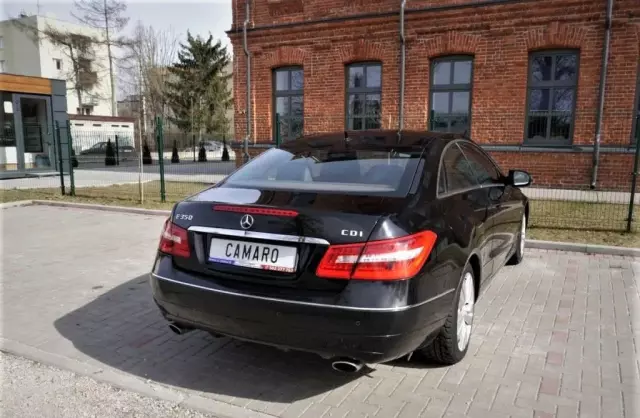 MERCEDES-BENZ Klasa E 