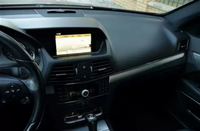 MERCEDES-BENZ Klasa E 