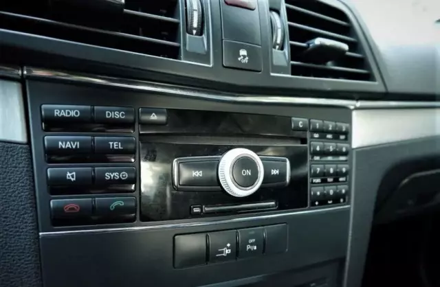 MERCEDES-BENZ Klasa E 