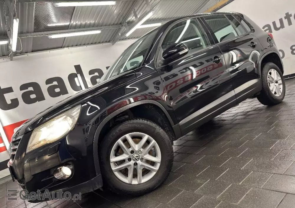 VOLKSWAGEN Tiguan 